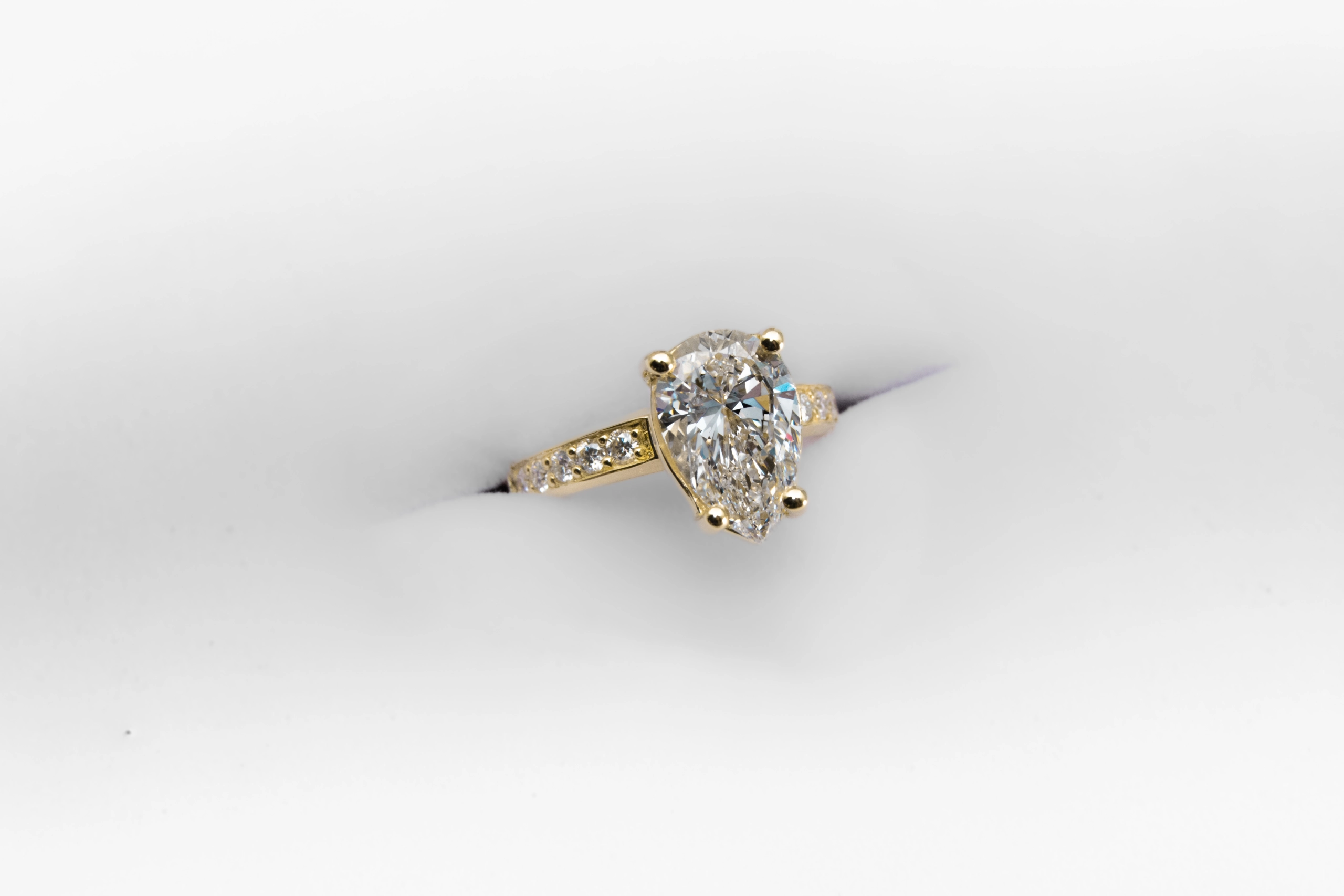 Anillo de compromiso Taylor Max Gold Oro 18K - Imagen 7